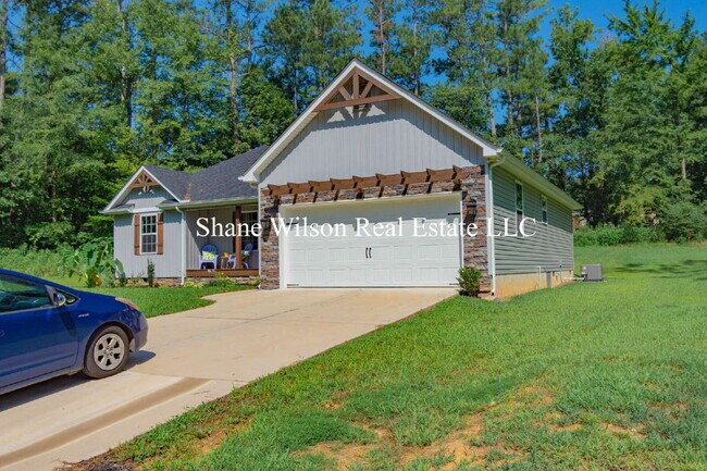 Photo - 170 Creeks Cv