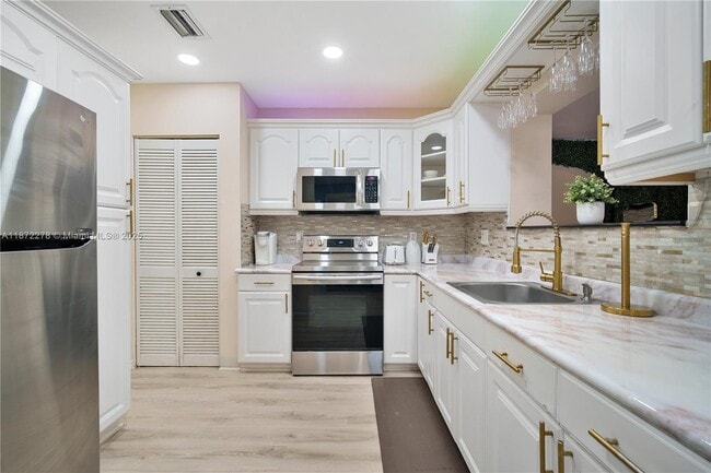 Building Photo - 951 NW 148th St Rental