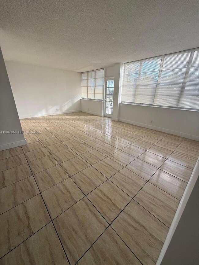 Photo - 2025 NE 164th St