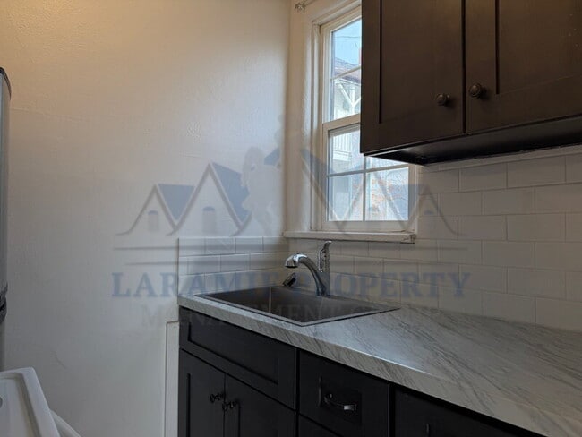 Photo - 407 S 5th St Unidad 3