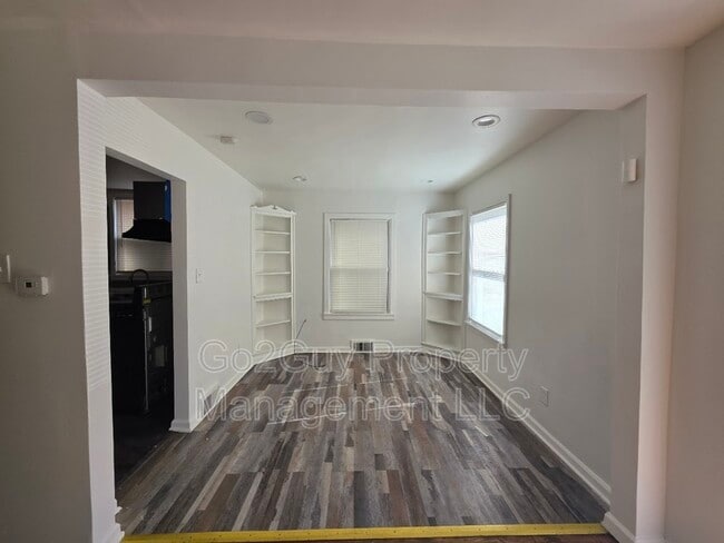 Photo - 5316 Buckingham