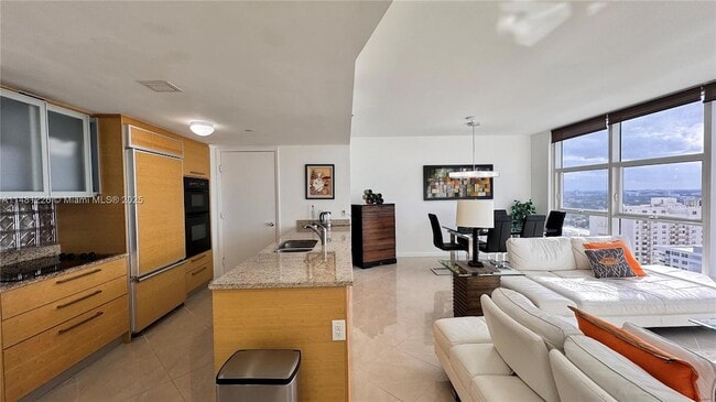 Building Photo - 1830 S Ocean Dr Unit 2407 Rental