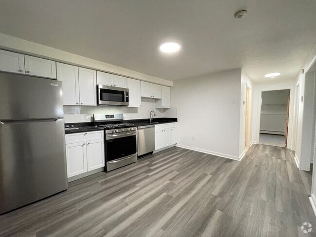 Building Photo - 805 Haverhill St Unit 3-A3 Rental
