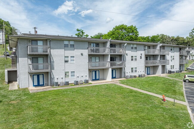 Highland Ridge Apartments - Highland Ridge Apartments