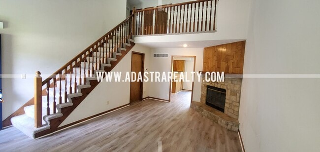 Photo - Affordable Duplex in Blue Valley School District-Available NOW!!