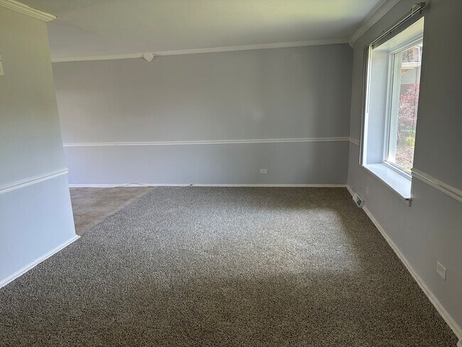 Photo - 4014 Euclid Ln