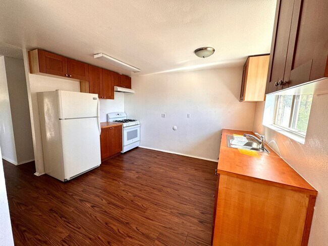 Photo - 409 E Cherry Ave Unit 1