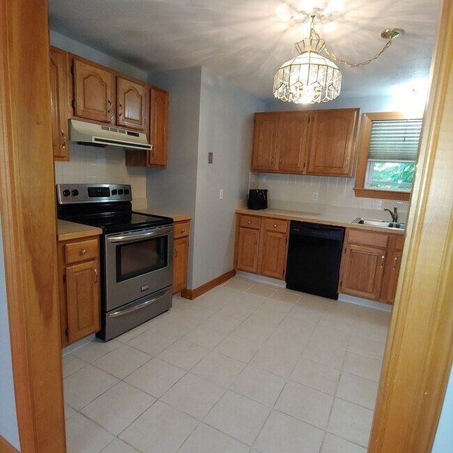 Photo - 35 McGee St Unit 2
