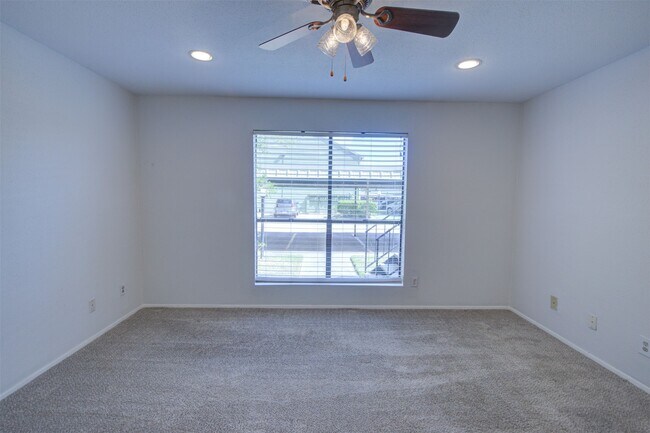 Photo - 14777 Wunderlich Dr Unidad True