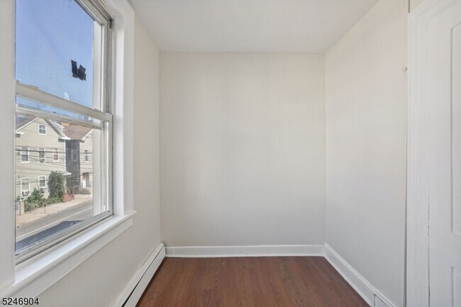 Photo - 416 Walnut St Unit 2