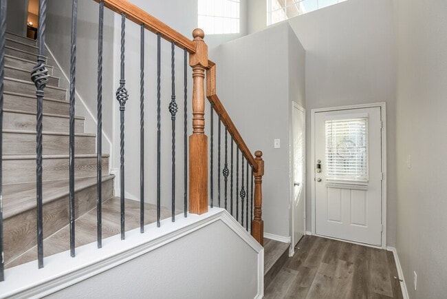 Photo - 5704 Parkview Hills Ln