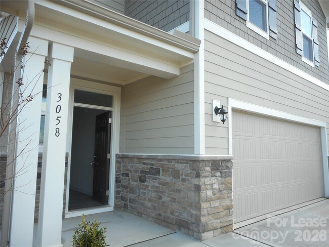 Photo - 3058 Eastcott Ave