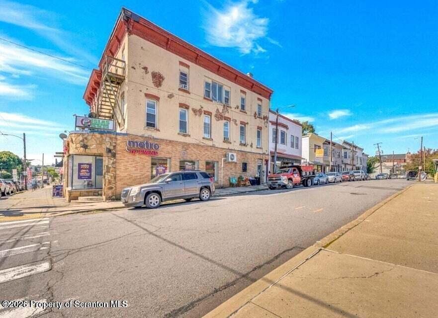 Photo - 1102 Jackson St
