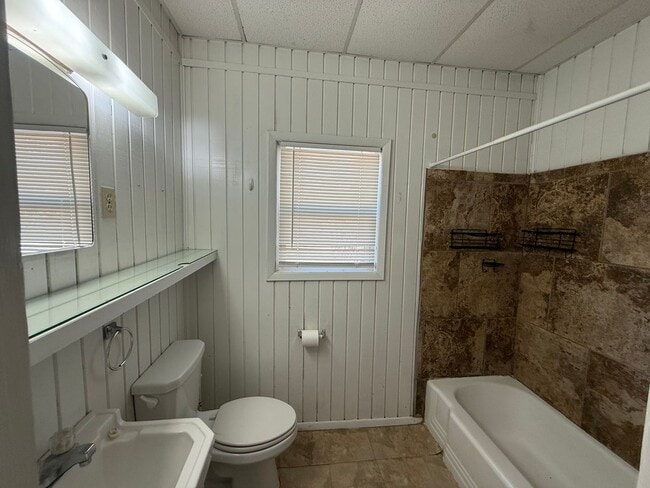Photo - 2324 20th St