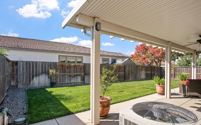 Photo - 602 Criolla Dr