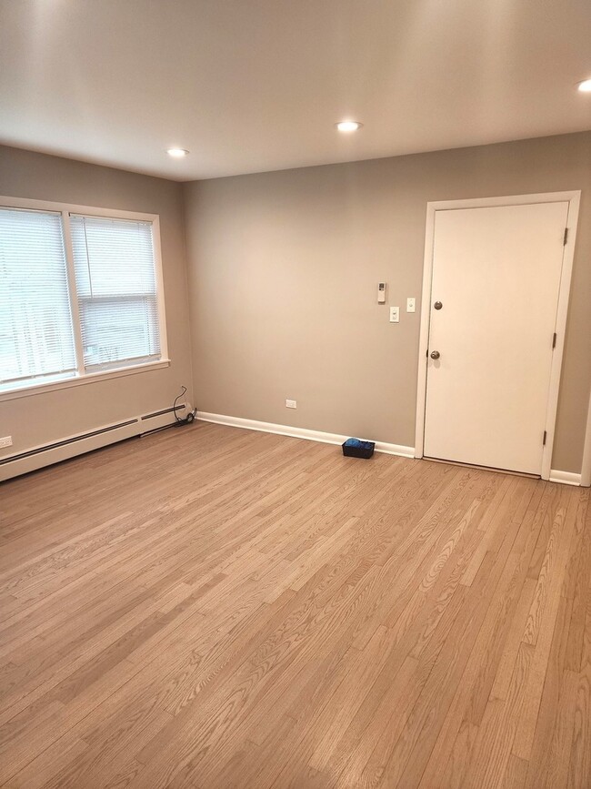 Photo - 5910 W Gunnison St Unidad 1R