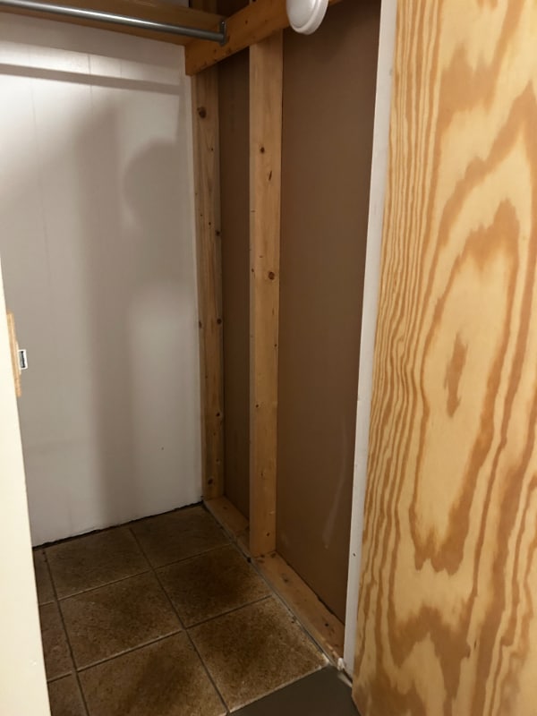 Photo - 10166 Glebe Rd