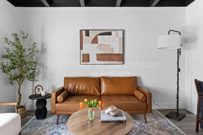 Photo - 2722 Nye St Unidad 2