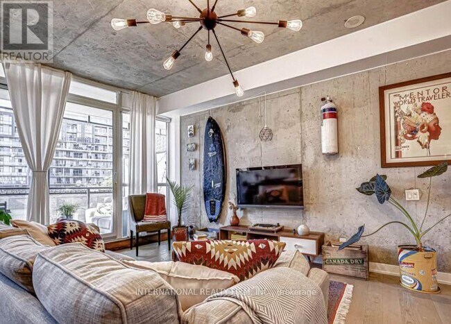 Photo - 318 King St E Unité 301