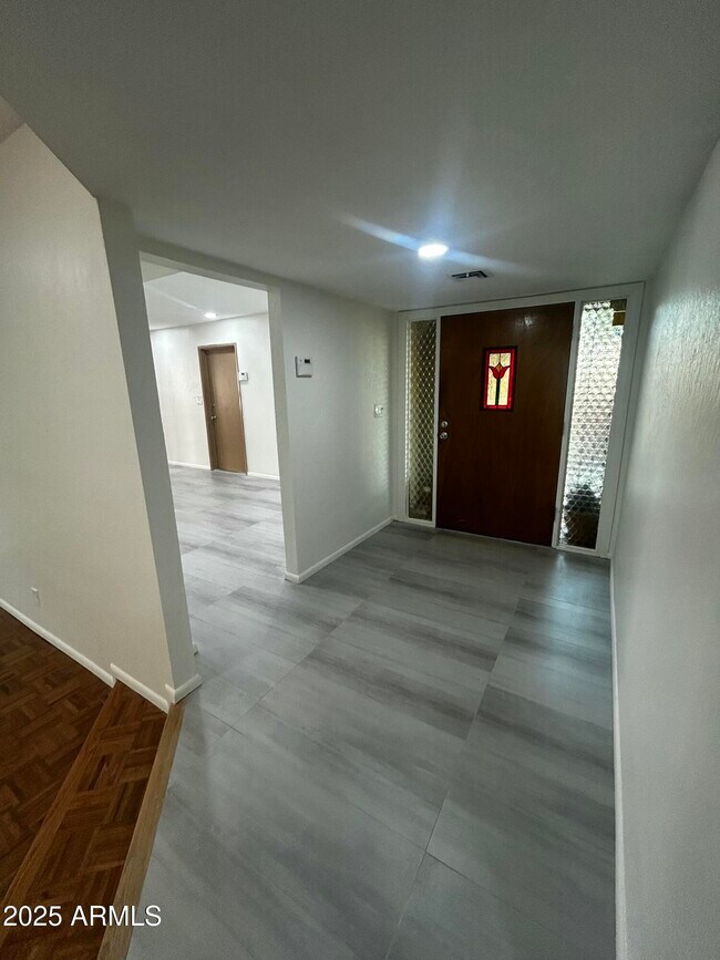 Photo - 1536 W Glenn Dr