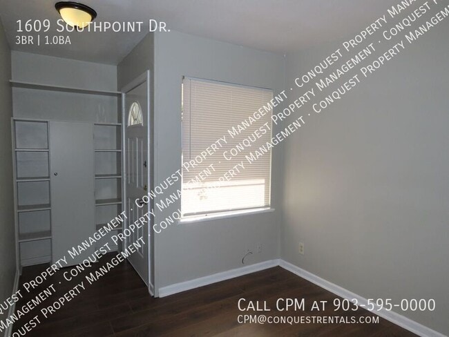 Photo - 1609 Southpoint Dr