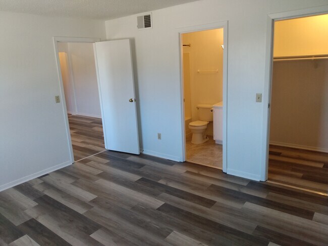 Photo - 1123 Francis Ave Unidad 1