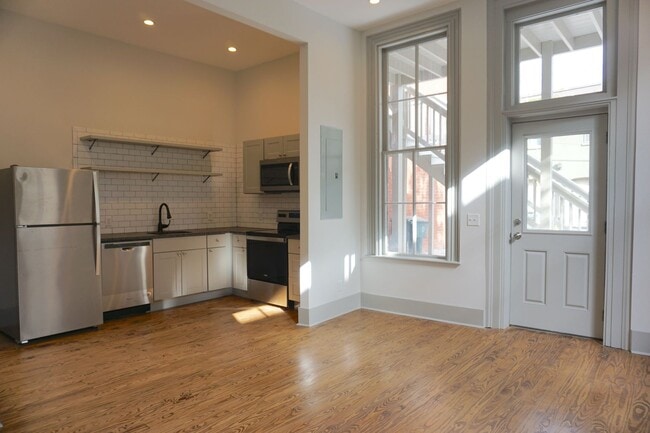 Photo - 552 E Liberty Unit A