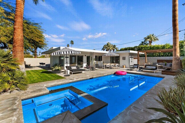 Building Photo - 45876 Abronia Trail Rental