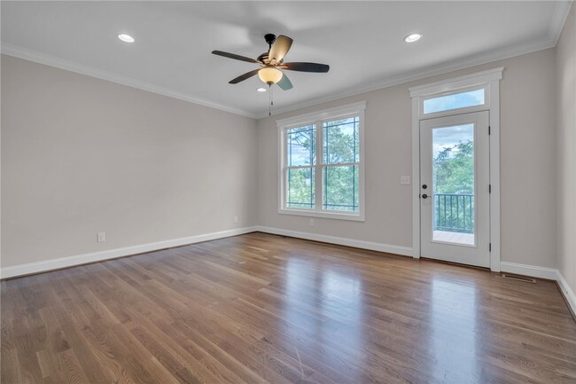 Photo - 137 Crawford Lake Dr