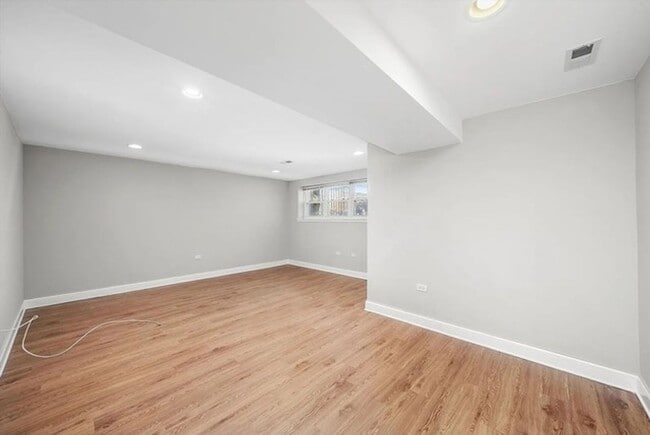 Photo - 4145 S Michigan Ave Unit 4143 S. Michigan Ave Garden