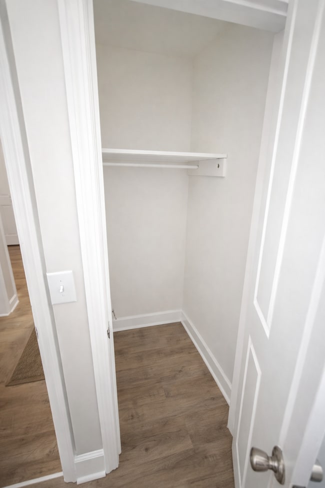 Photo - 3258 Napier Ave