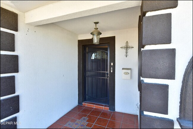 Photo - 415 Balboa Rd