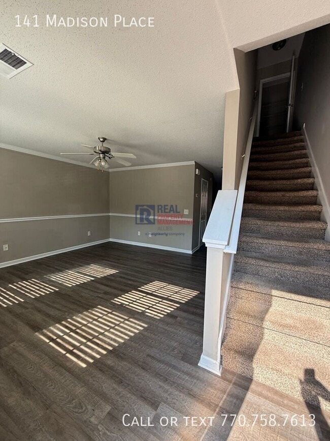 Photo - 141 Madison Pl