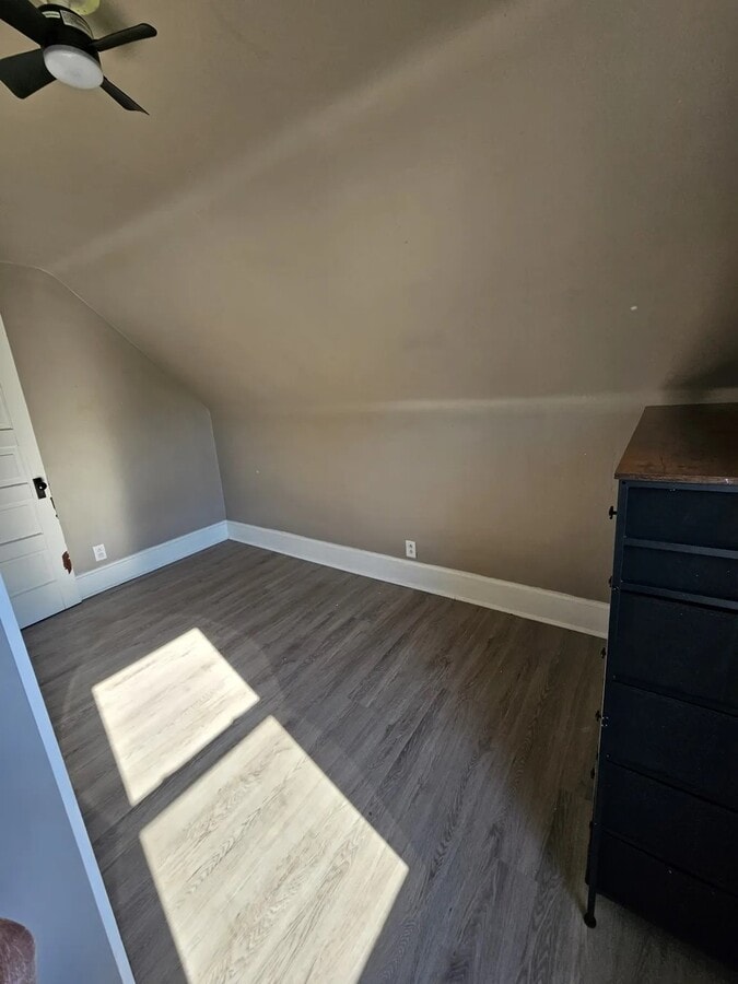 Photo - 408 Woodbine St