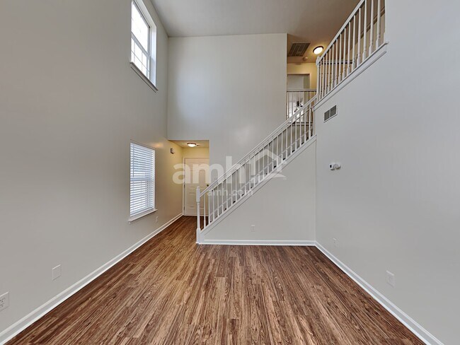 Photo - 2180 Lexington Ln