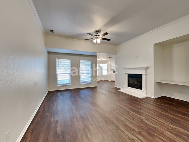 Photo - 129 N Point Dr