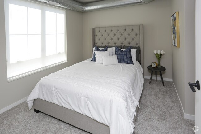 1BR, 1BA, Model - 646 SF - Cathedral Lofts