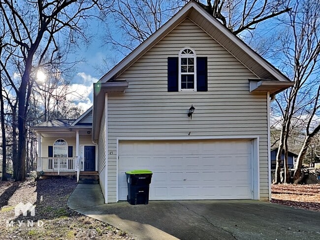 Building Photo - 45 Valley Dr