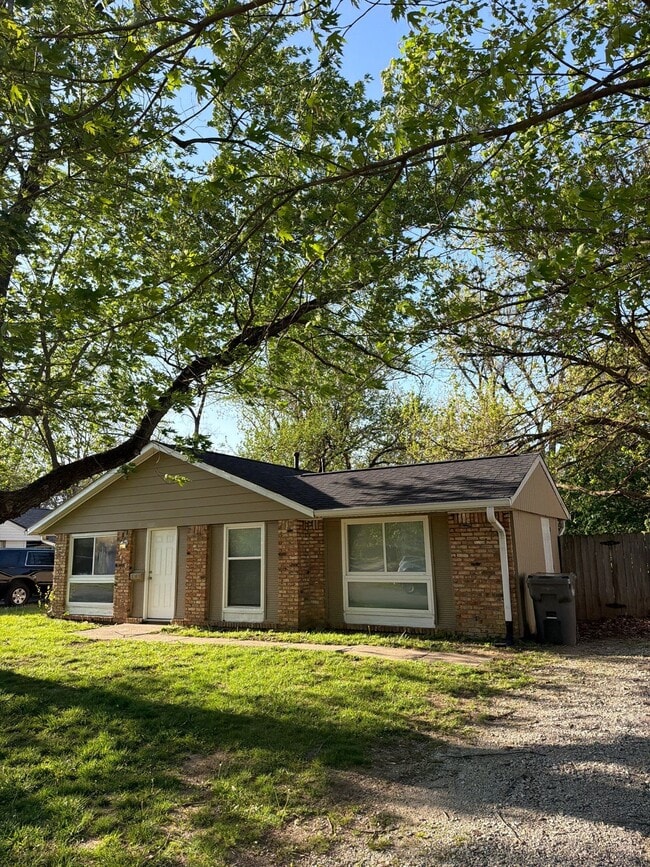 Building Photo - 9438 Conried Dr