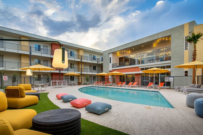 Building Photo - Cabana Southern Apartments