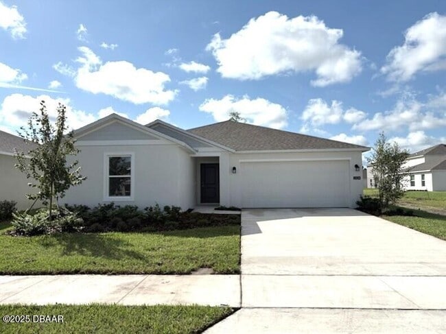 Building Photo - 2324 Green Valley St