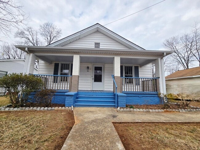 Building Photo - Charming Rental Opportunity in Burlington