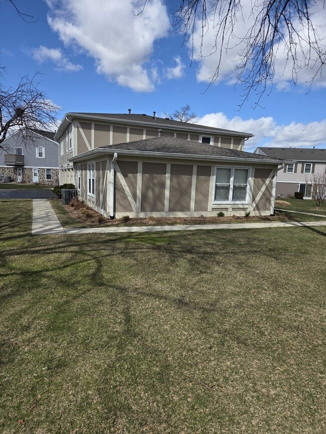 Photo - 286 Nantucket Harbor