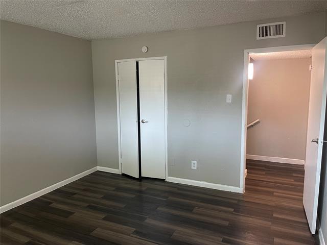 3300 Edgewood Dr