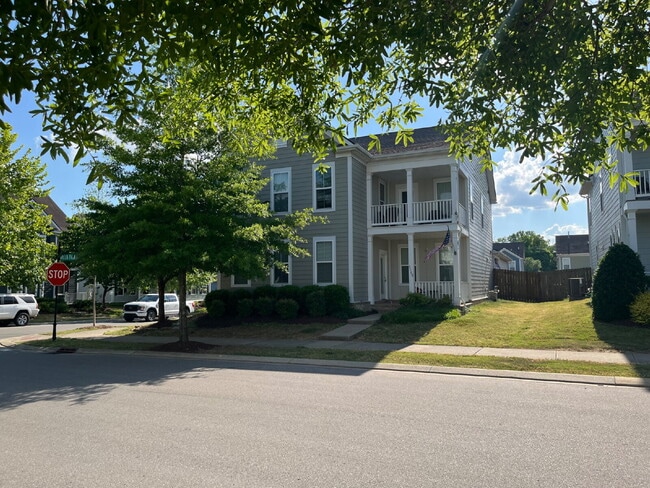 Building Photo - 1168 Amelia Park Dr