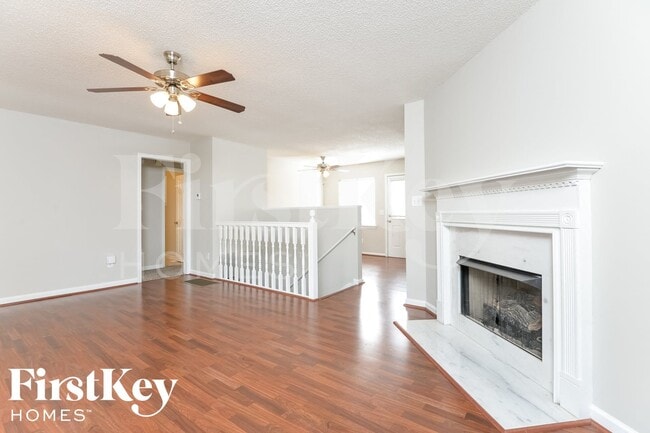Photo - 1755 Annendale Dr