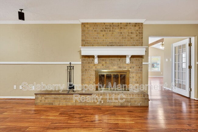 Photo - 1305 Elizabeth Blvd