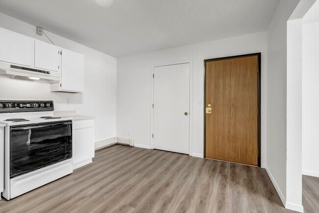 Photo - Wild Grove Apartments - 702 NICC