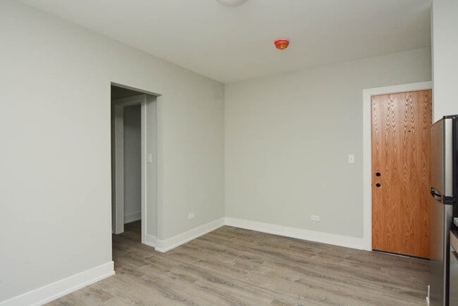 Photo - 434.5 W Belden Ave Unit 603B