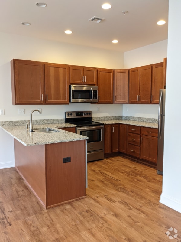 Building Photo - 591 Terrace Blvd Rental
